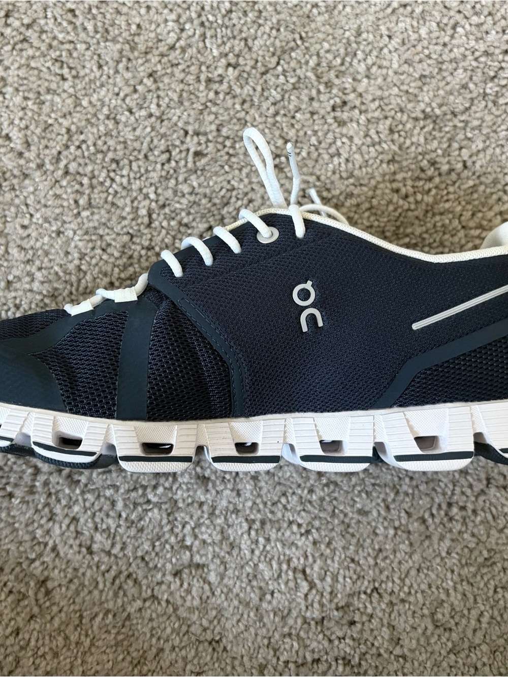 On Cloud 2.0 Lightweight Men’s Running Shoes - Navy and White - Picture 3 of 7